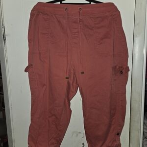 Women's Rust Cargo Capris